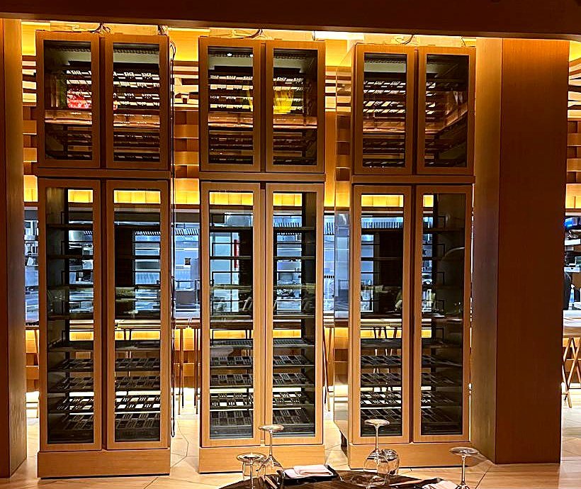 Bar Refrigeration for UAE Hotels, Bars and Lounges: A Practical Guide